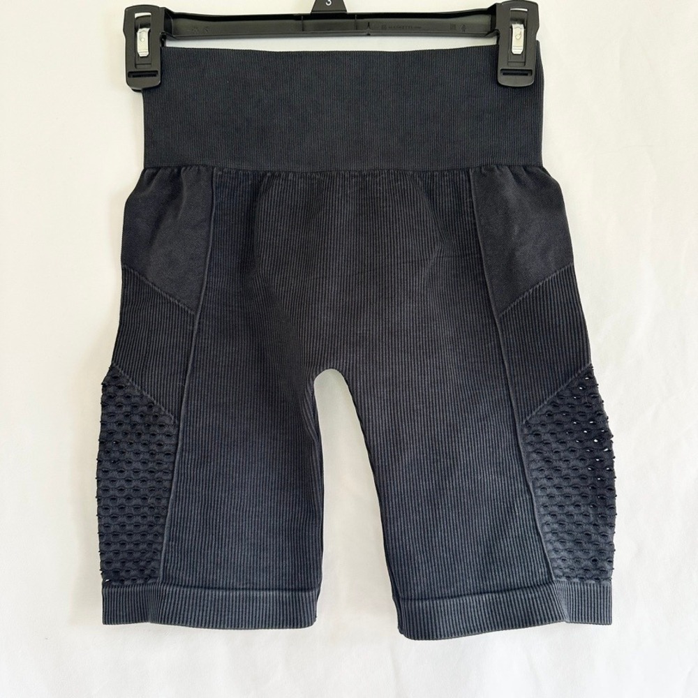 AS Revival Altard State Ribbed Seamless High Waist Biker Shorts Athletic Black S